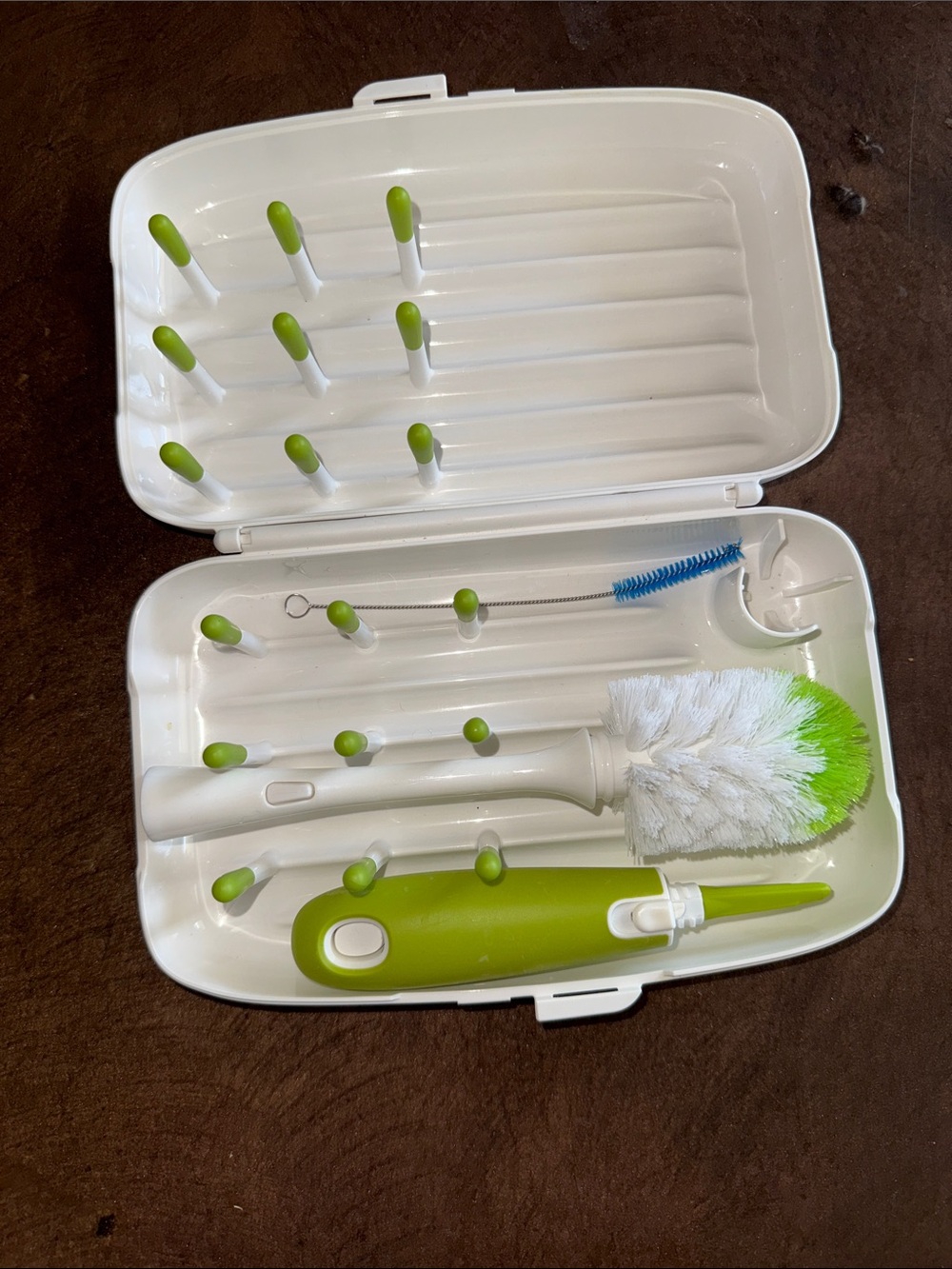 OXO Drying Rack with Bottle Brush Travel Case